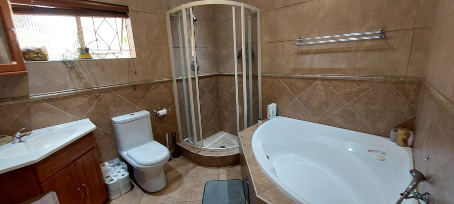 3 Bedroom Property for Sale in Verwoerdpark Gauteng