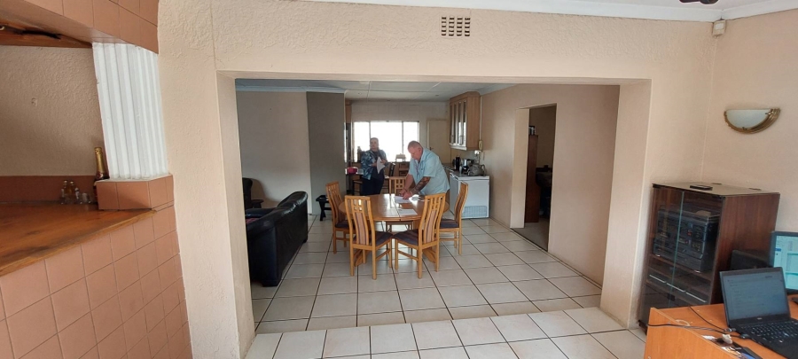 3 Bedroom Property for Sale in Verwoerdpark Gauteng
