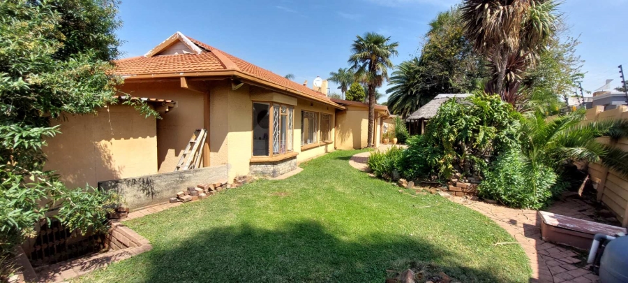 3 Bedroom Property for Sale in Verwoerdpark Gauteng