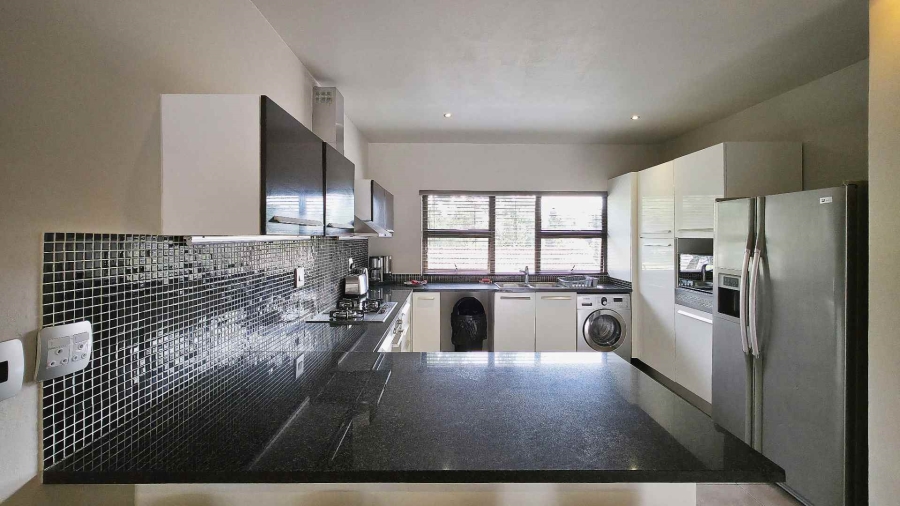 To Let 4 Bedroom Property for Rent in Strathavon Gauteng