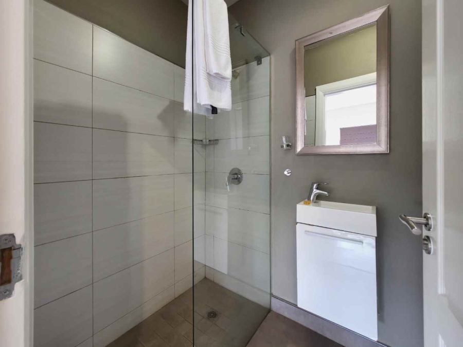 To Let 4 Bedroom Property for Rent in Strathavon Gauteng