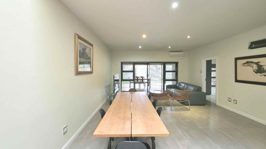 To Let 2 Bedroom Property for Rent in Sandown Gauteng