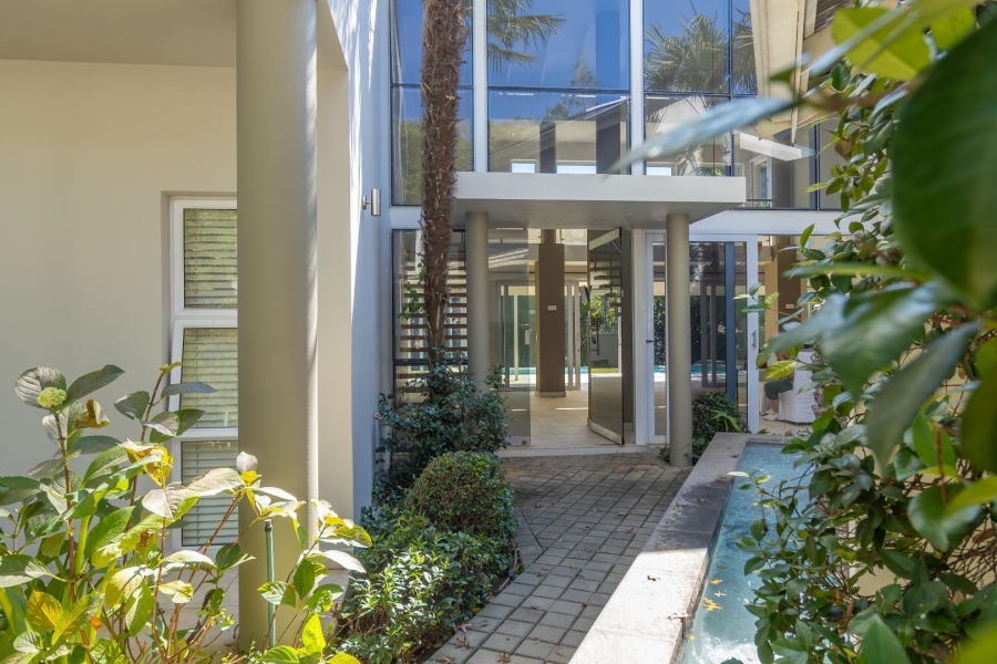 To Let 4 Bedroom Property for Rent in Hurlingham Gauteng