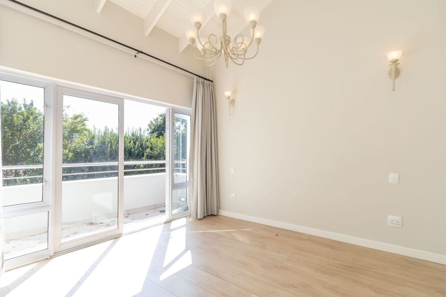 To Let 4 Bedroom Property for Rent in Hurlingham Gauteng