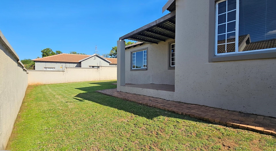 3 Bedroom Property for Sale in Radiokop Gauteng