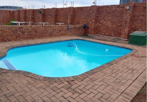 To Let 2 Bedroom Property for Rent in Bedfordview Gauteng