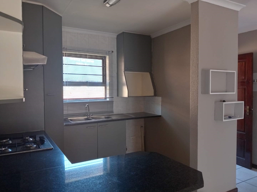 2 Bedroom Property for Sale in Bedfordview Gauteng