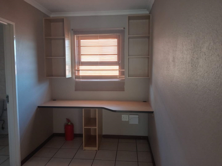 2 Bedroom Property for Sale in Bedfordview Gauteng