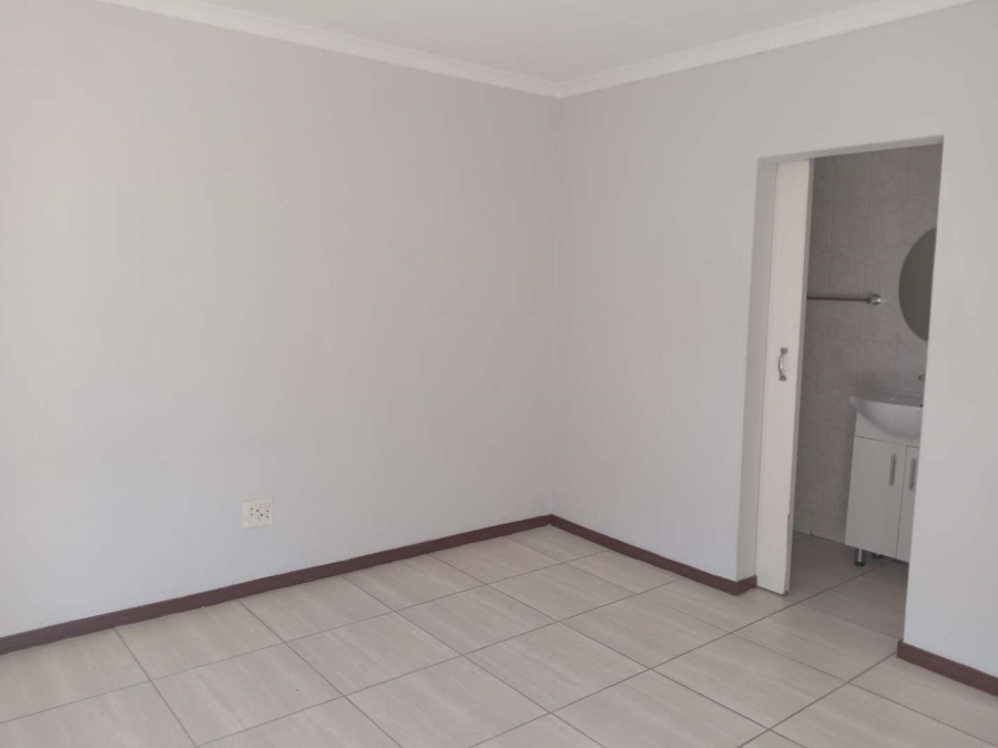 2 Bedroom Property for Sale in Bedfordview Gauteng