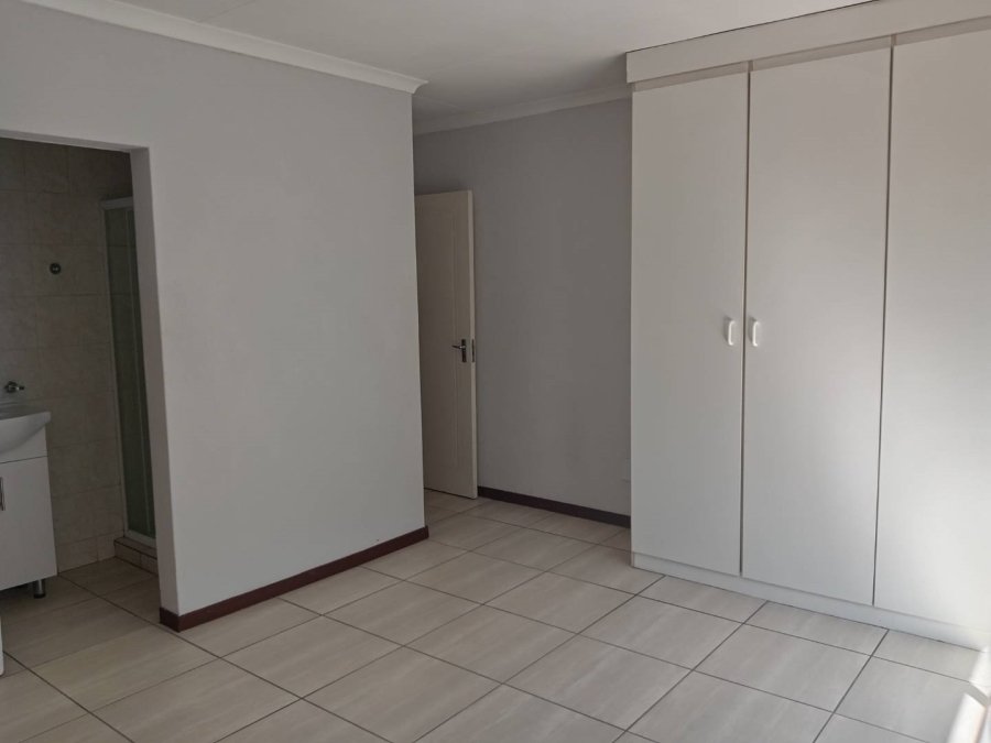 2 Bedroom Property for Sale in Bedfordview Gauteng