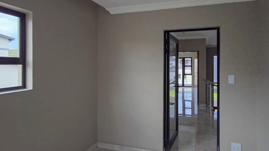 4 Bedroom Property for Sale in Zambezi Manor Lifestyle Estate Gauteng