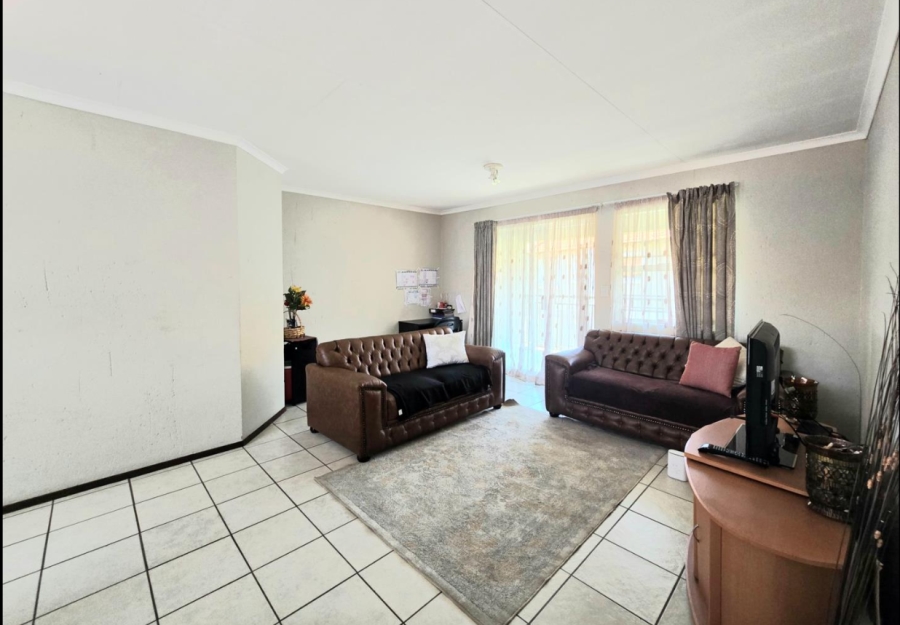 2 Bedroom Property for Sale in Rynfield A H Gauteng