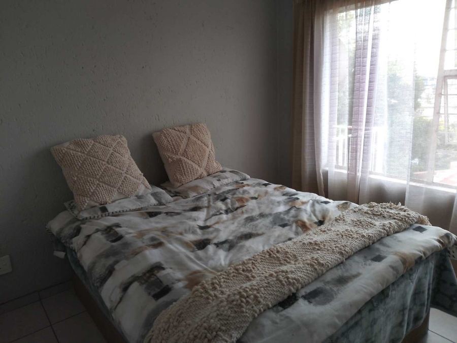 2 Bedroom Property for Sale in Groblerpark Ext 9 Gauteng