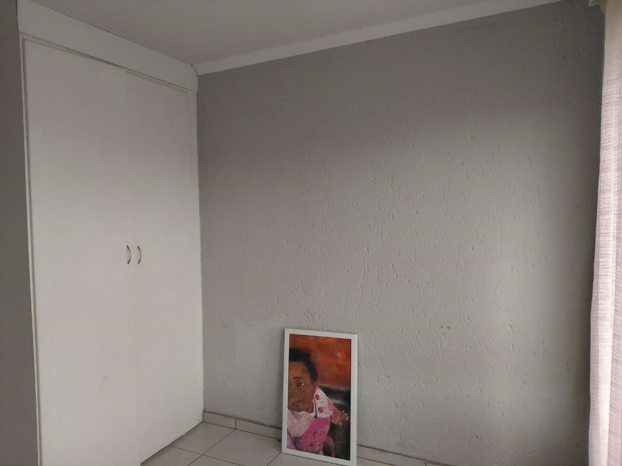 2 Bedroom Property for Sale in Groblerpark Ext 9 Gauteng