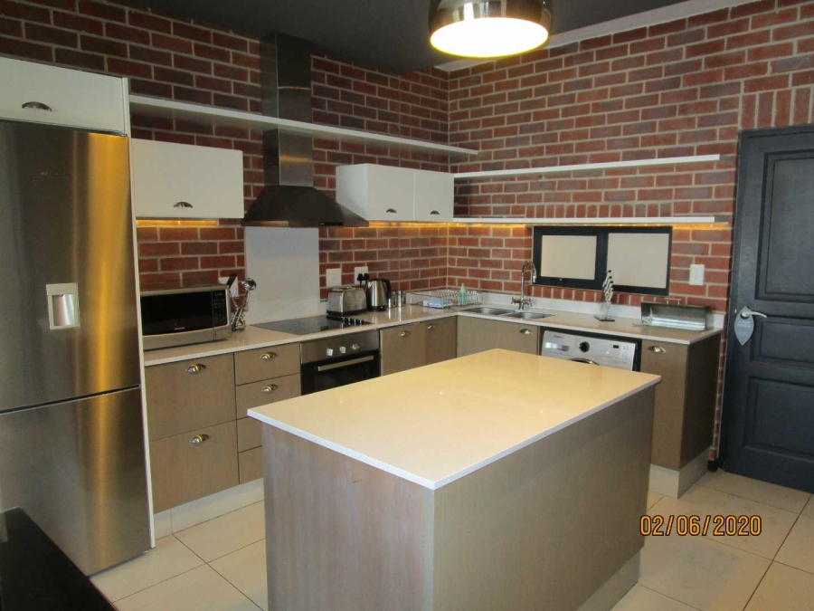 2 Bedroom Property for Sale in Rosebank Gauteng