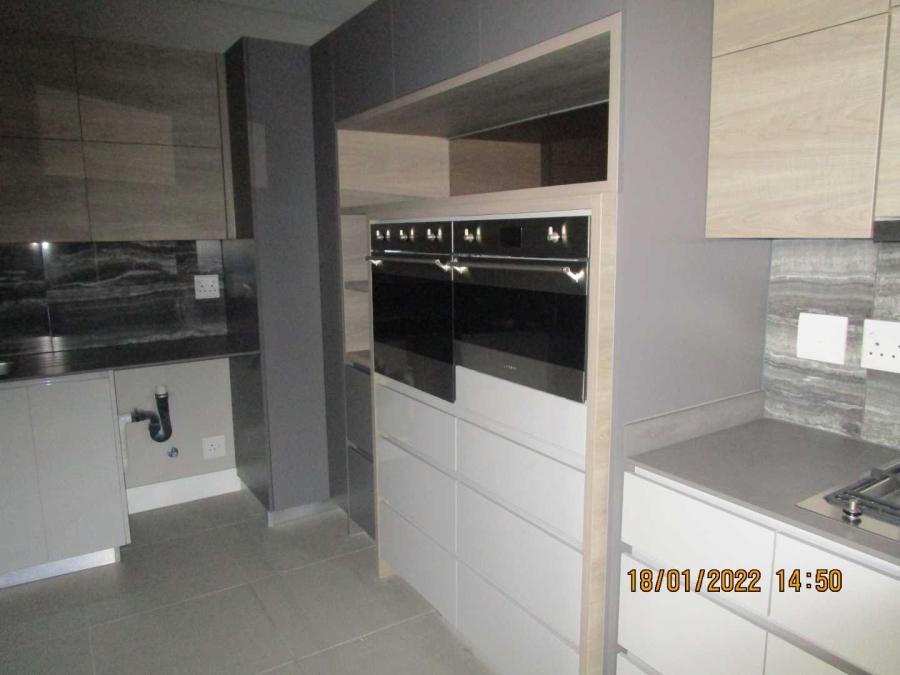 To Let 3 Bedroom Property for Rent in Rosebank Gauteng
