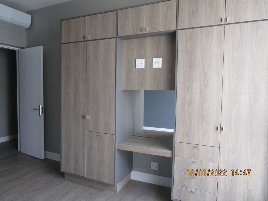 To Let 3 Bedroom Property for Rent in Rosebank Gauteng