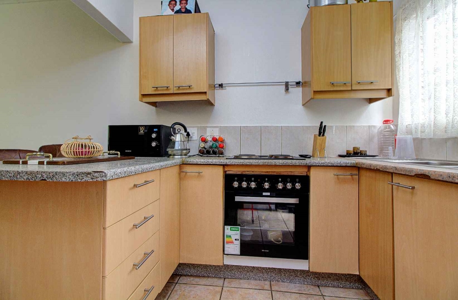 2 Bedroom Property for Sale in Weltevreden Park Gauteng