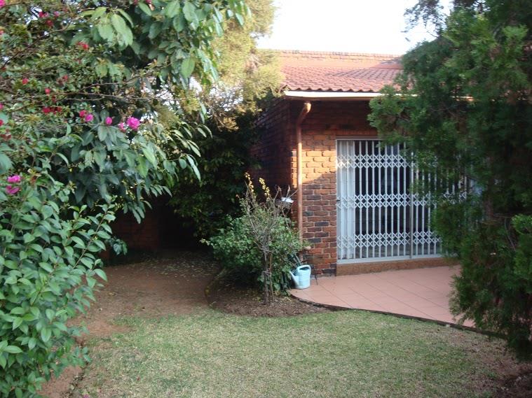 To Let 3 Bedroom Property for Rent in Gallo Manor Gauteng
