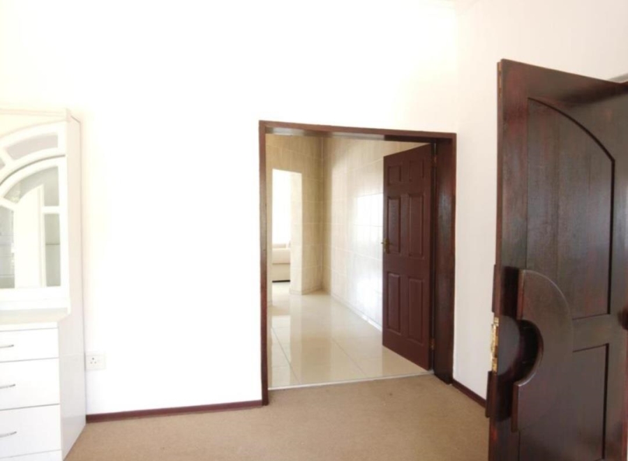 6 Bedroom Property for Sale in Summerset Gauteng