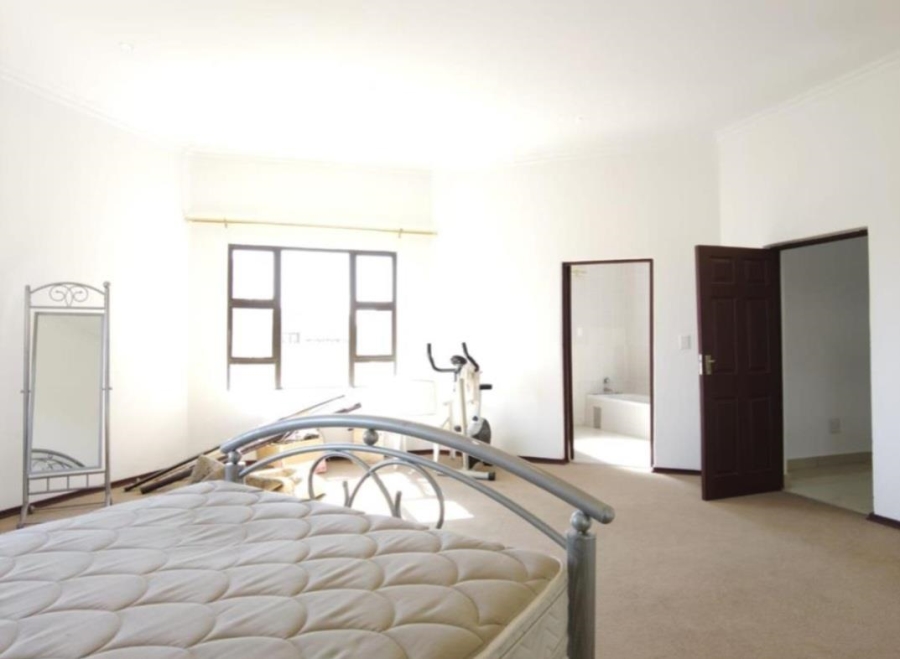 6 Bedroom Property for Sale in Summerset Gauteng