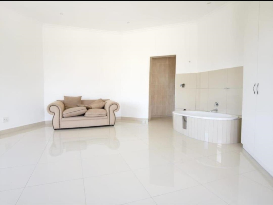 6 Bedroom Property for Sale in Summerset Gauteng