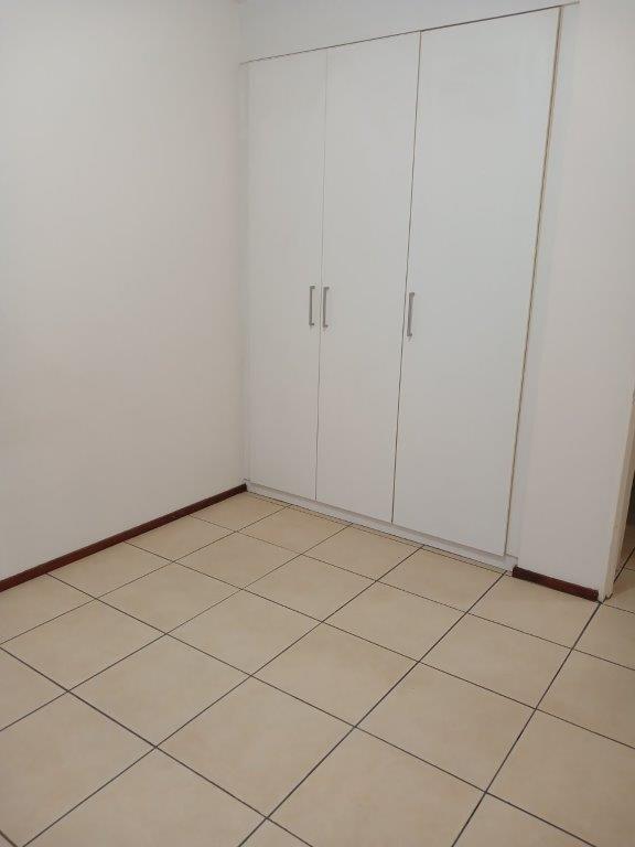 To Let 1 Bedroom Property for Rent in Lonehill Gauteng
