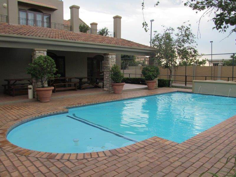 To Let 1 Bedroom Property for Rent in Lonehill Gauteng