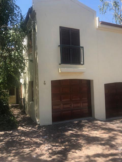 To Let 3 Bedroom Property for Rent in Illovo Gauteng