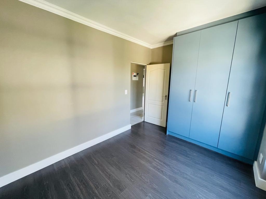 To Let 2 Bedroom Property for Rent in Wendywood Gauteng