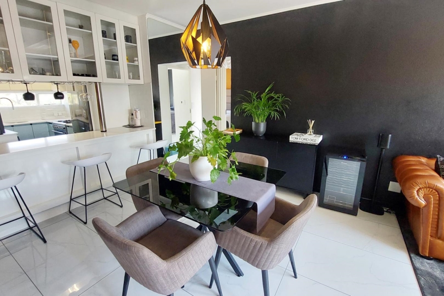 2 Bedroom Property for Sale in Bryanston Gauteng