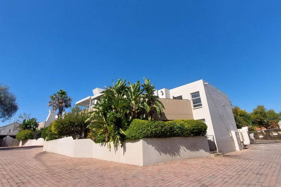 2 Bedroom Property for Sale in Bryanston Gauteng