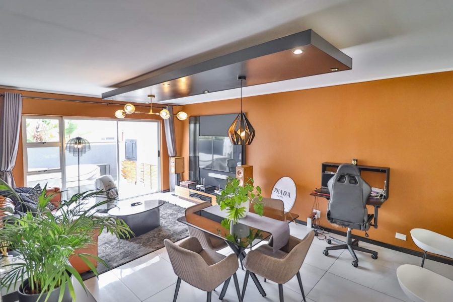 2 Bedroom Property for Sale in Bryanston Gauteng