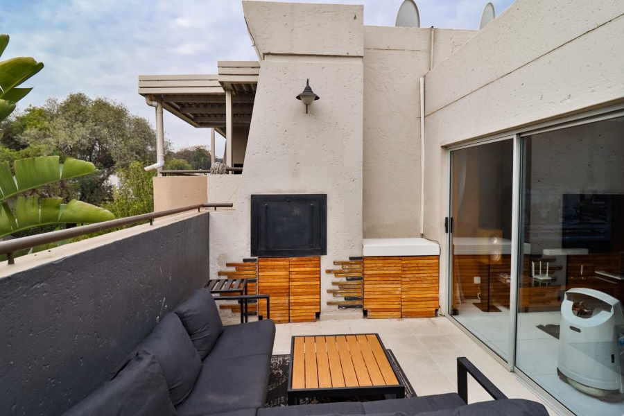 2 Bedroom Property for Sale in Bryanston Gauteng