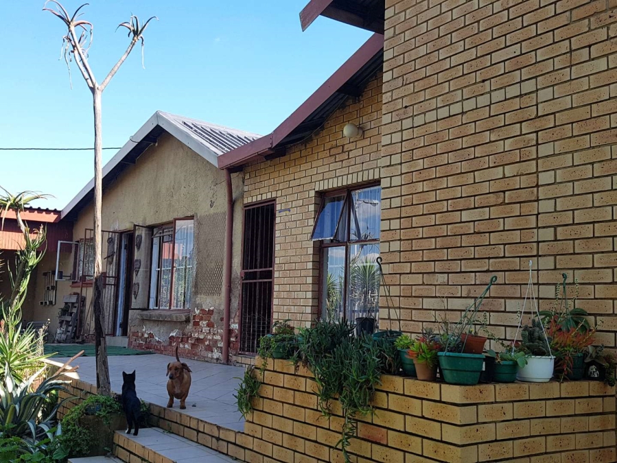 4 Bedroom Property for Sale in East Lynne Gauteng