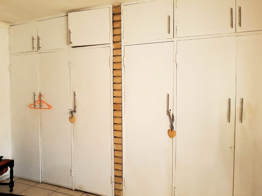 4 Bedroom Property for Sale in East Lynne Gauteng