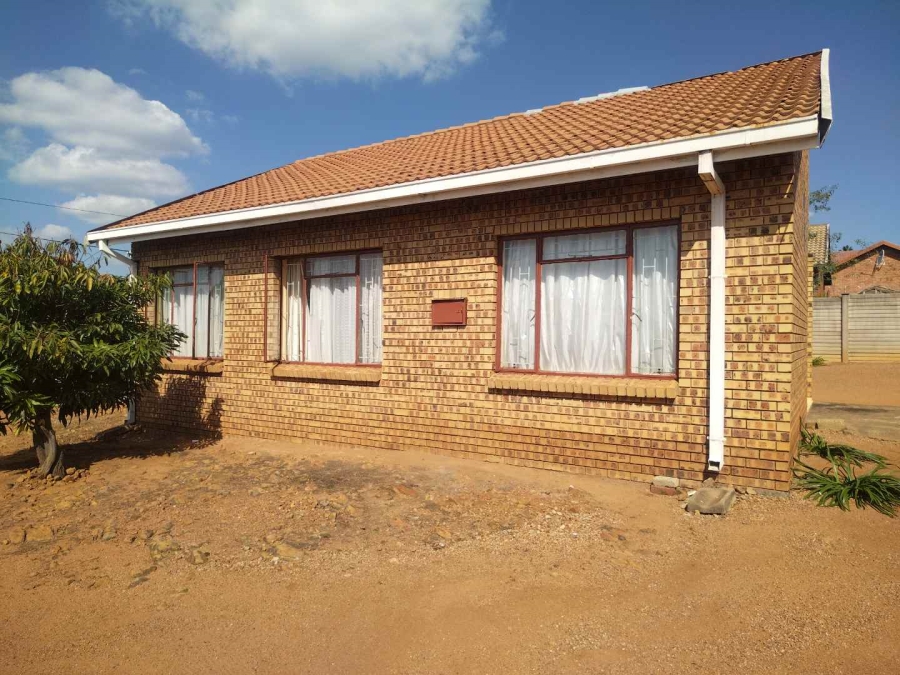 3 Bedroom Property for Sale in Soshanguve DD Gauteng