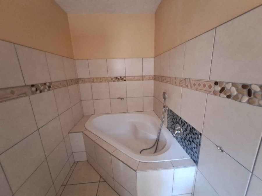 To Let 2 Bedroom Property for Rent in The Reeds Gauteng