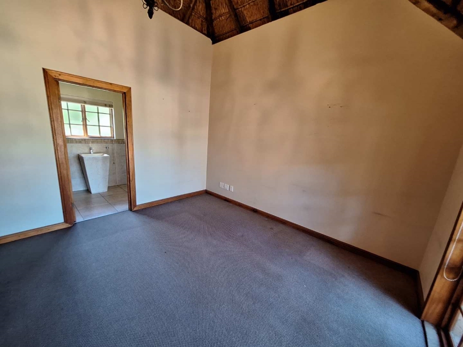 To Let 3 Bedroom Property for Rent in Douglasdale Gauteng