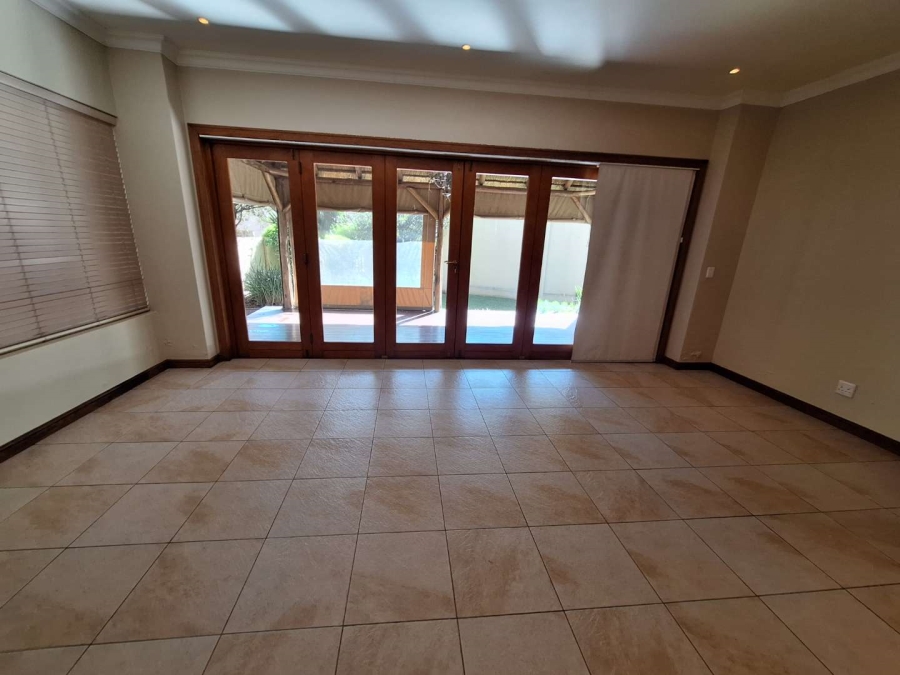 To Let 3 Bedroom Property for Rent in Douglasdale Gauteng