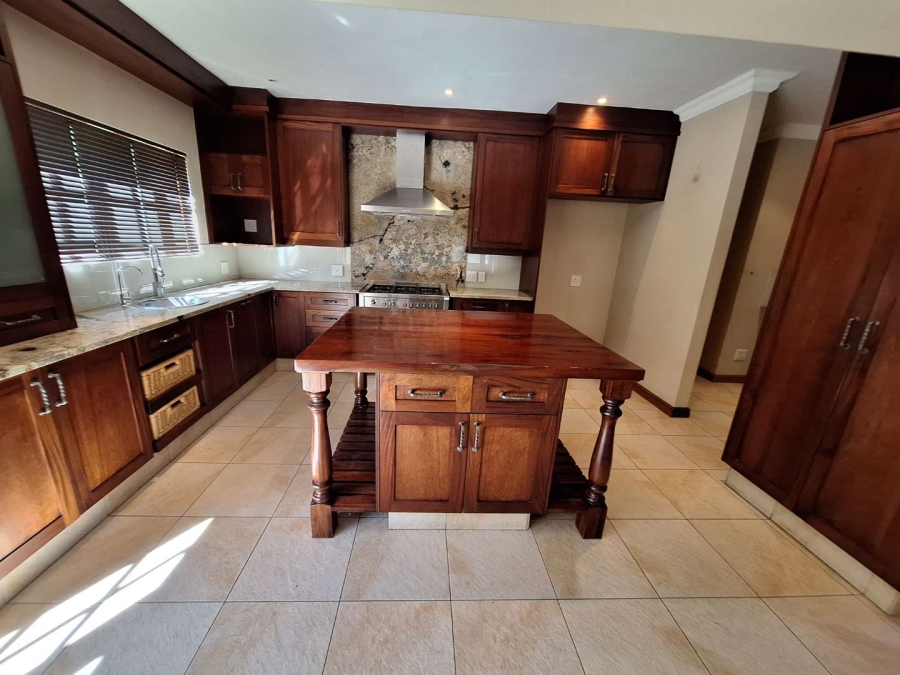 To Let 3 Bedroom Property for Rent in Douglasdale Gauteng