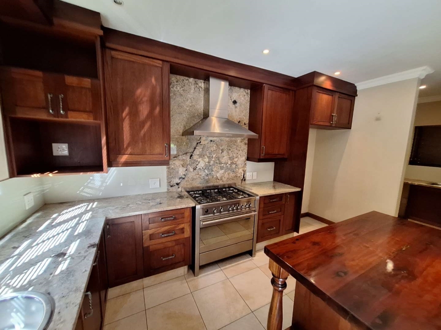 To Let 3 Bedroom Property for Rent in Douglasdale Gauteng