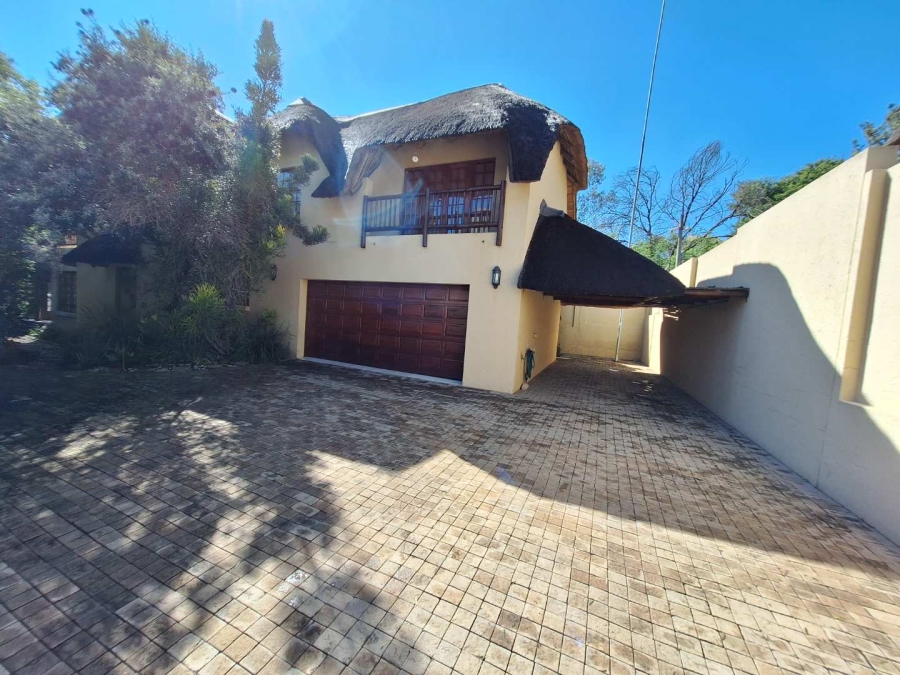 To Let 3 Bedroom Property for Rent in Douglasdale Gauteng