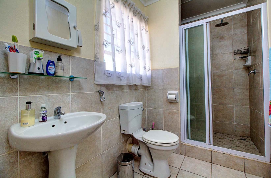3 Bedroom Property for Sale in Wilgeheuwel Gauteng
