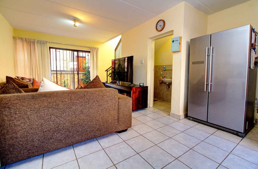3 Bedroom Property for Sale in Wilgeheuwel Gauteng