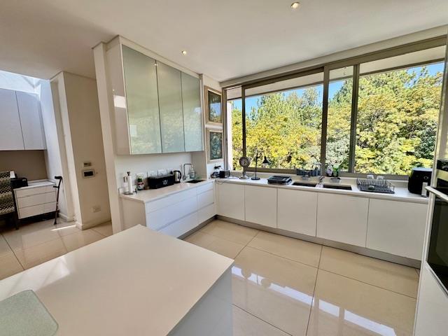 To Let 2 Bedroom Property for Rent in Morningside Gauteng