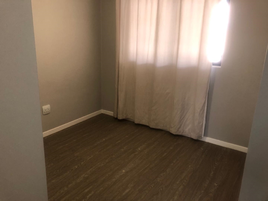 1 Bedroom Property for Sale in Rivonia Gauteng