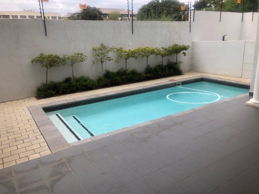 1 Bedroom Property for Sale in Rivonia Gauteng