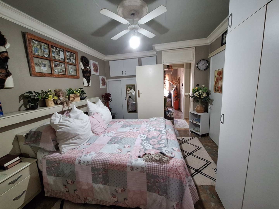 3 Bedroom Property for Sale in Gosforth Park Gauteng