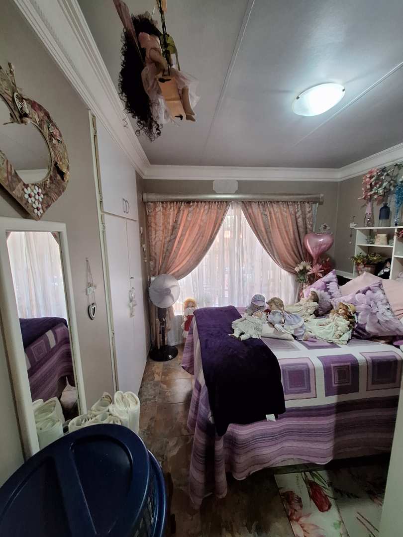 3 Bedroom Property for Sale in Gosforth Park Gauteng